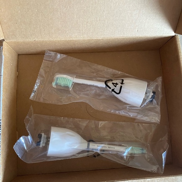 NWOT Philips Sonicare E Series Brush Head-2 of them. - Picture 3 of 4